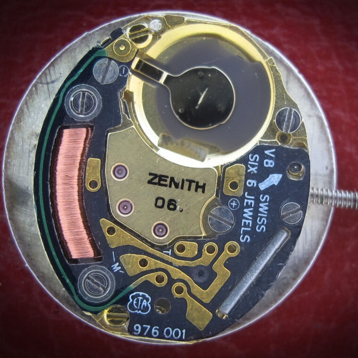 Eta v8 quartz movement on sale