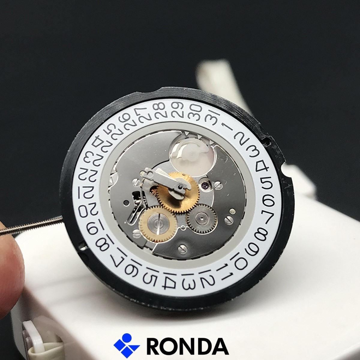 Mouvement de montre quartz analogique RONDA 515.24h GMT Remplacez vous meme le mouvement de votre montre quartz